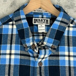 Duluth Trading Co Shirt Mens XL Blue Plaid Flannel Free Swingin'‎ Relaxed